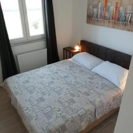 Holiday In With Balcony, Air Conditioning, Wi-fi 5144-5 Lejlighed Drage