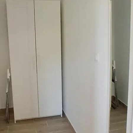 Holiday In With Balcony, Air Conditioning, Wi-fi 5144-5